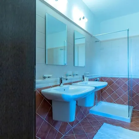 Luxury 2 Bedroom In Sozopolis 소조폴