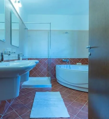 别墅 Luxury 2 Bedroom In Sozopolis 索佐波尔